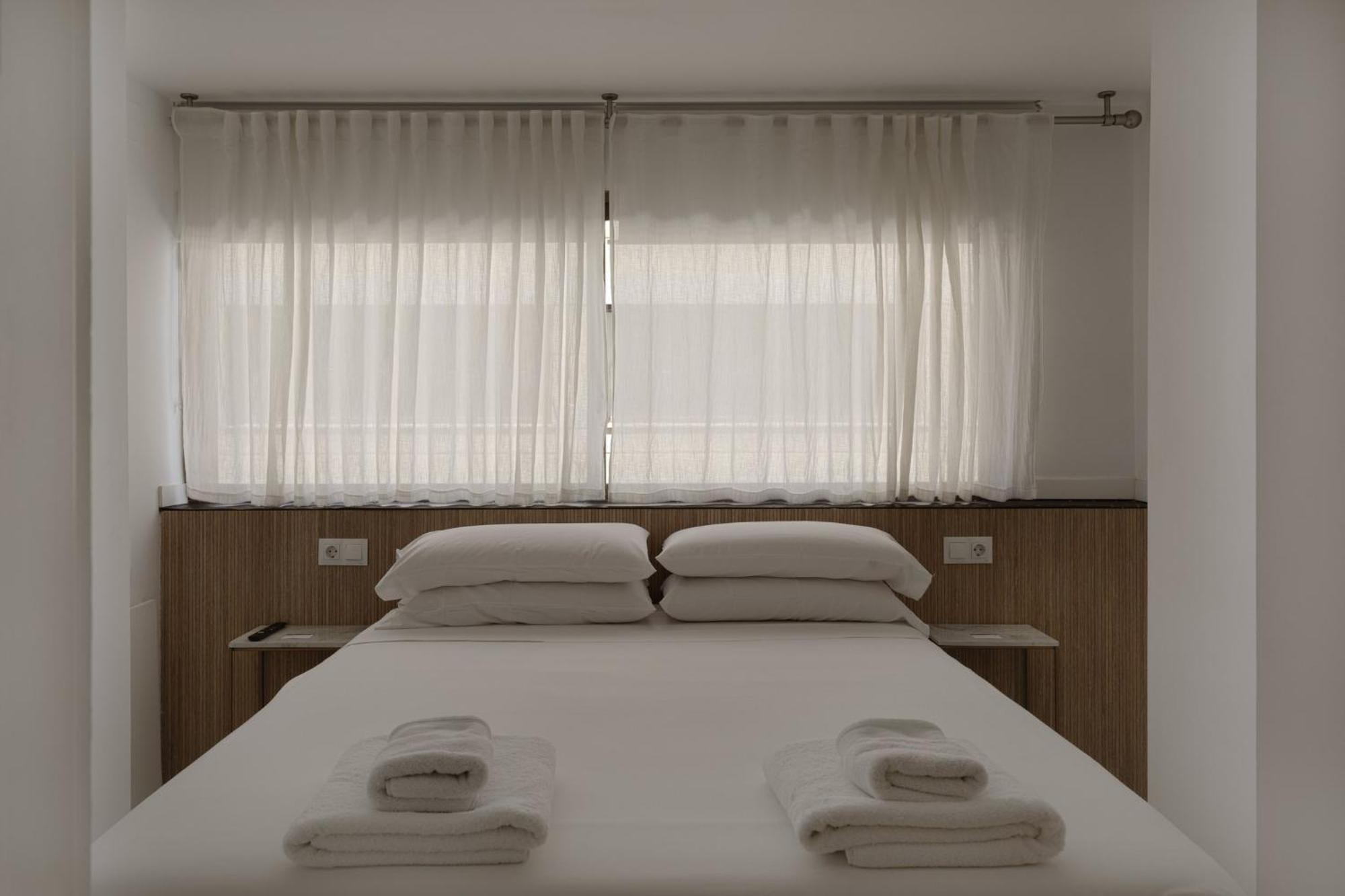 Beach Malagueta By Caleta Homes Málaga Esterno foto