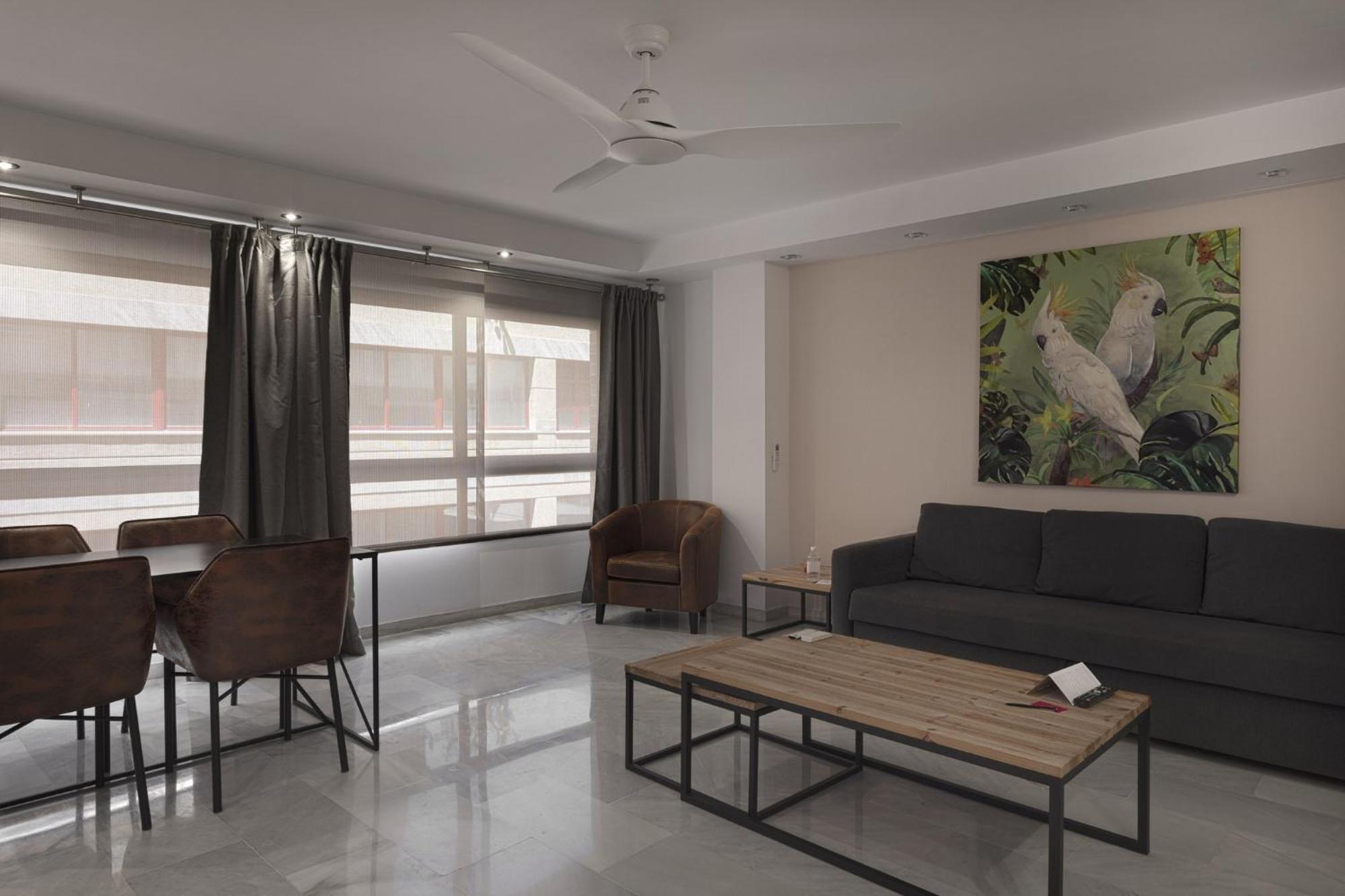 Beach Malagueta By Caleta Homes Málaga Esterno foto