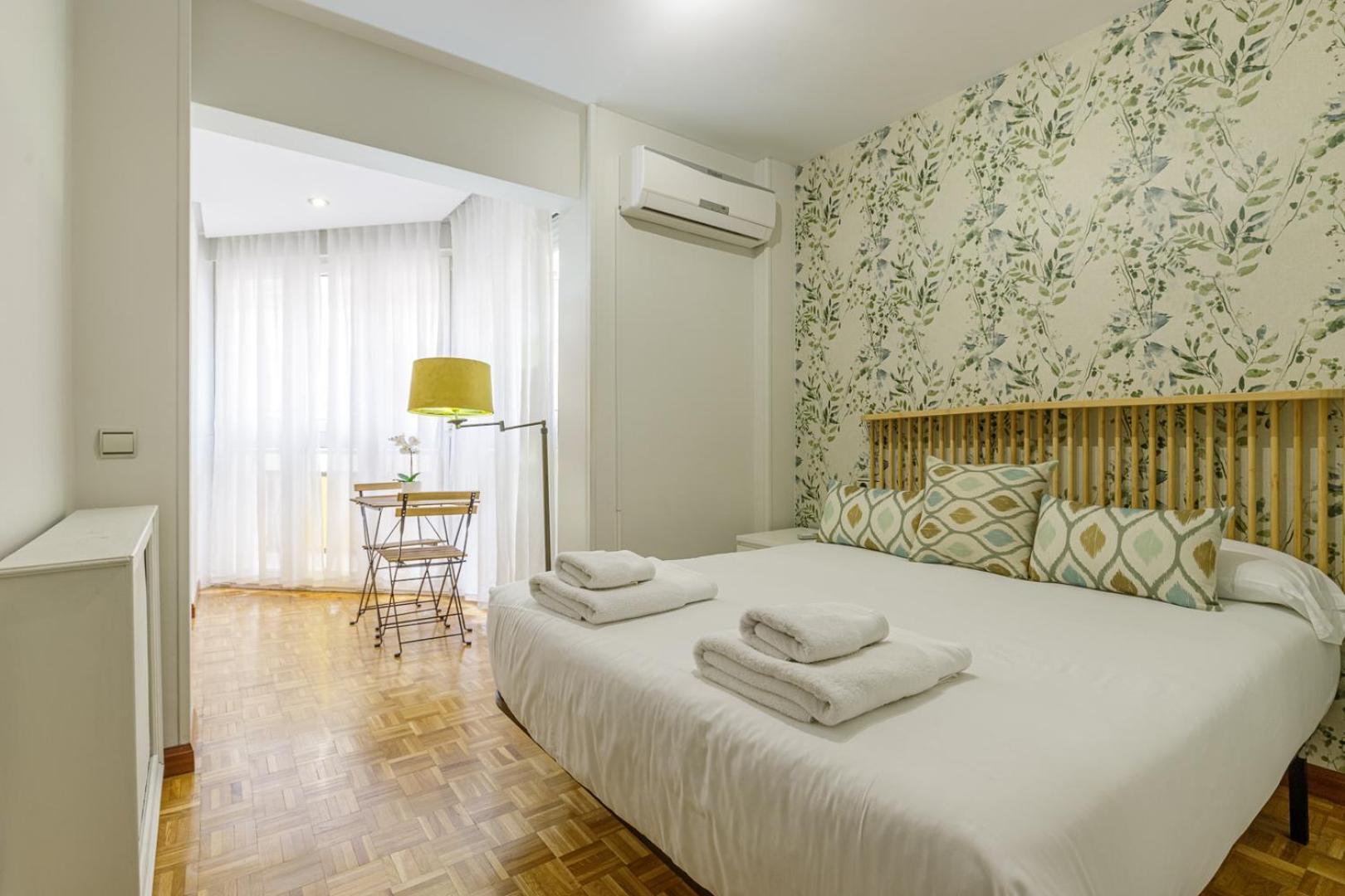 Beach Malagueta By Caleta Homes Málaga Esterno foto