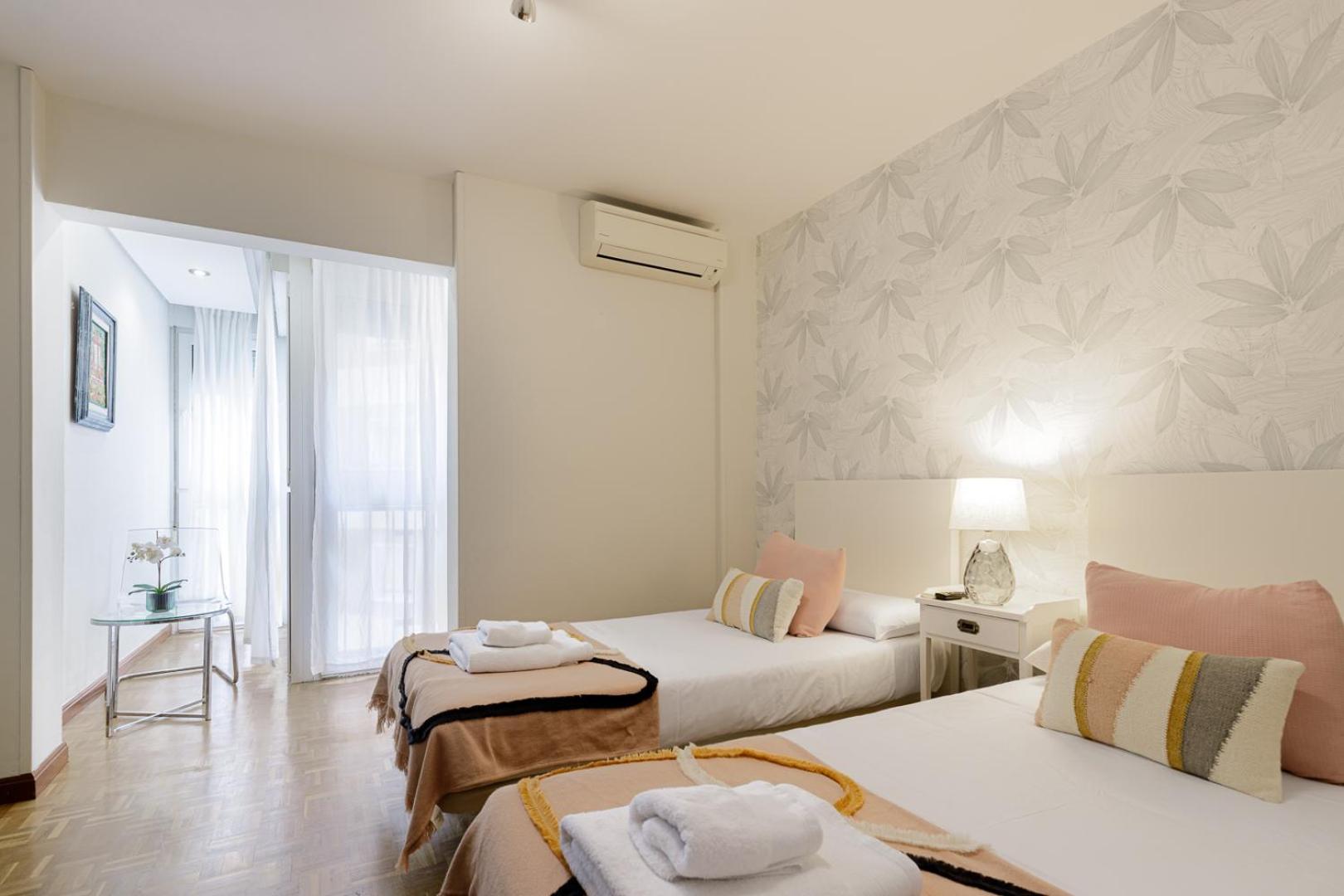 Beach Malagueta By Caleta Homes Málaga Esterno foto